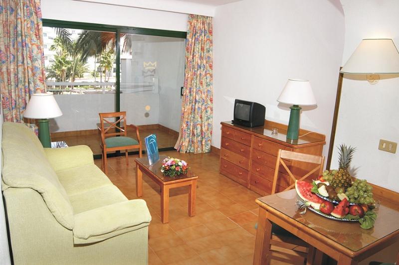 Riu Papayas Hotel